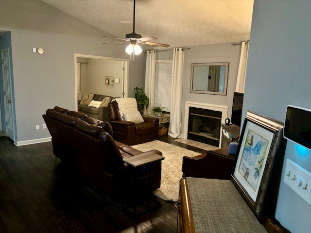 1329 Red Stone Drive photo 5