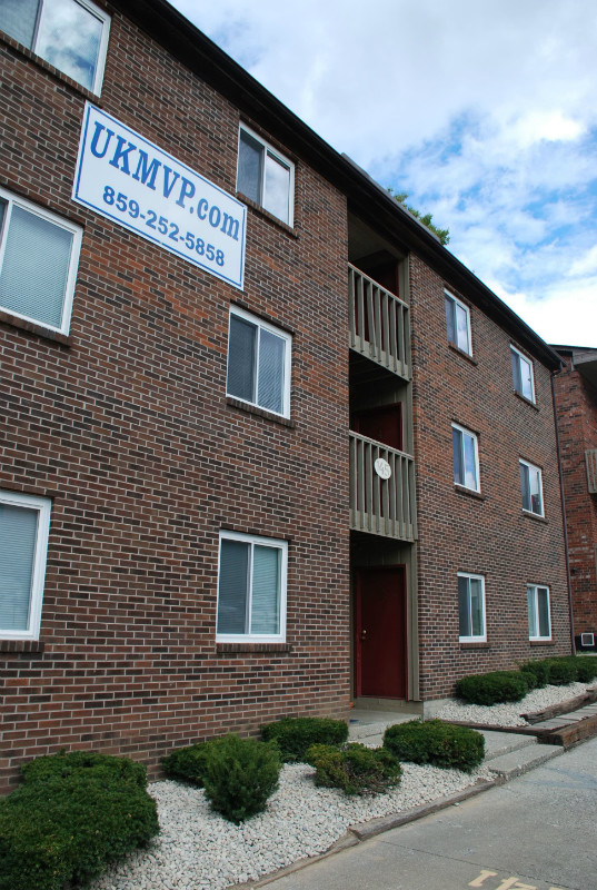 145 Transcript Avenue photo 3