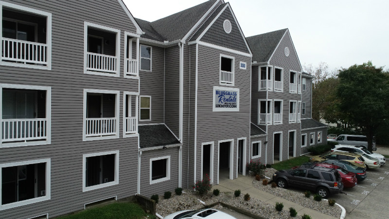 330 Rose Street photo 2