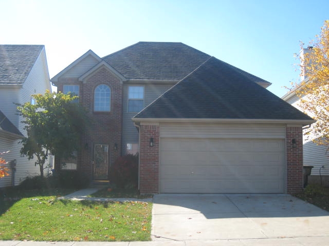 552 Wellington Gardens Drive photo 2